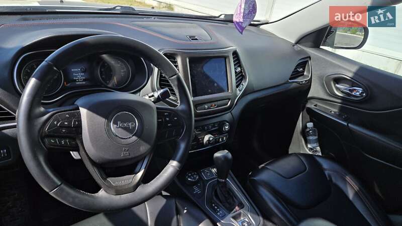 Позашляховик / Кросовер Jeep Cherokee 2020 в Львові