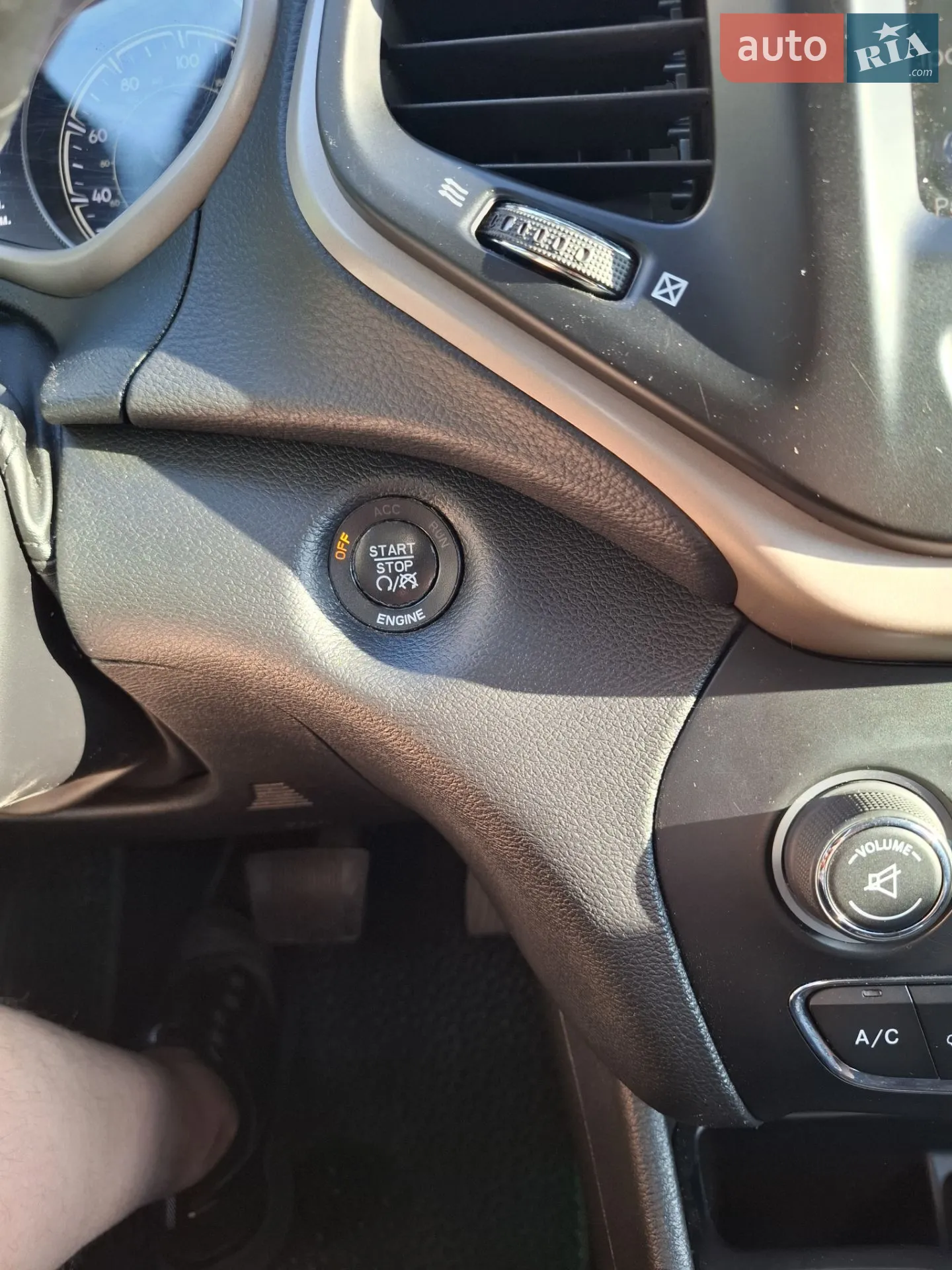 2016 Jeep Cherokee - мініатюра 31