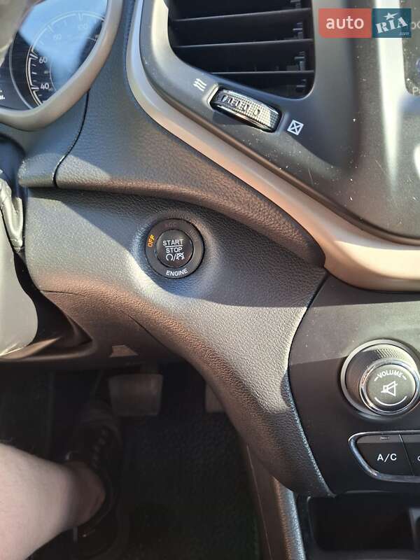 Внедорожник / Кроссовер Jeep Cherokee 2016 в Полтаве