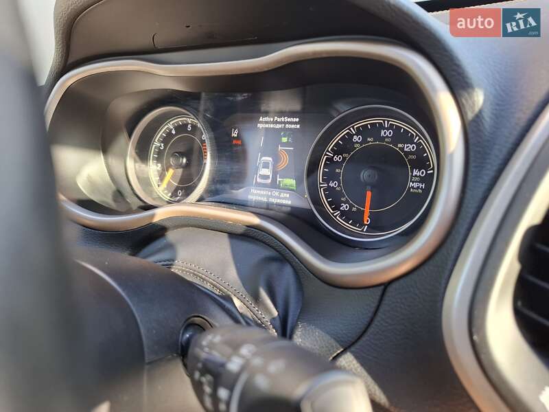 Внедорожник / Кроссовер Jeep Cherokee 2016 в Полтаве