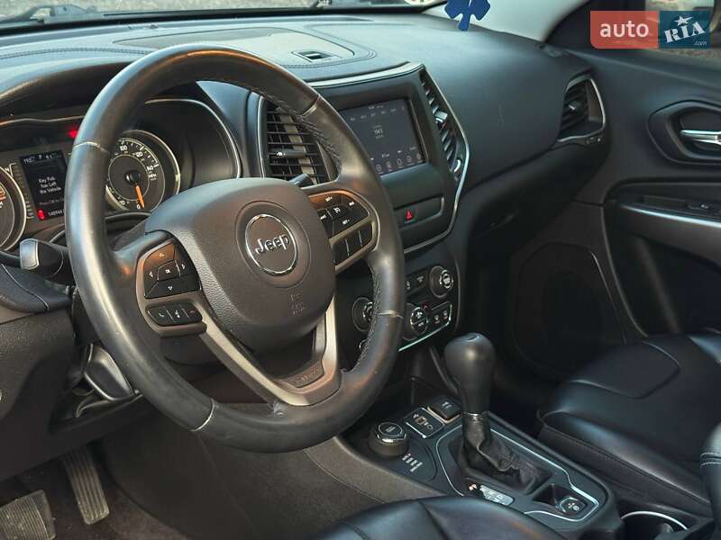 Внедорожник / Кроссовер Jeep Cherokee 2018 в Харькове