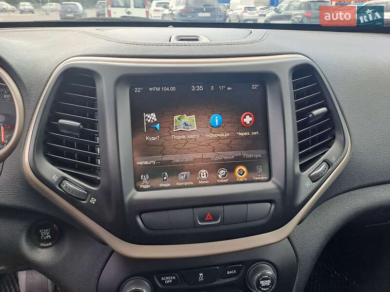 Внедорожник / Кроссовер Jeep Cherokee 2016 в Хмельницком