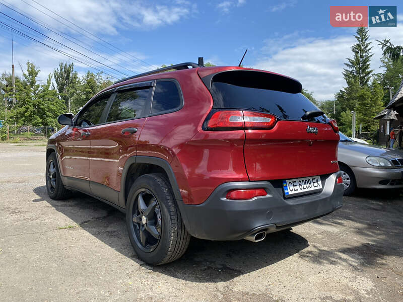Внедорожник / Кроссовер Jeep Cherokee 2016 в Черновцах