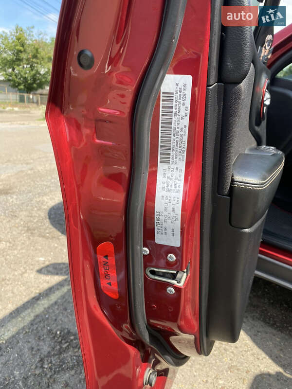 Внедорожник / Кроссовер Jeep Cherokee 2016 в Черновцах