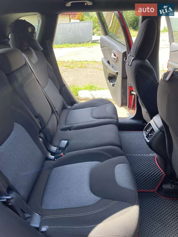 Внедорожник / Кроссовер Jeep Cherokee 2016 в Черновцах