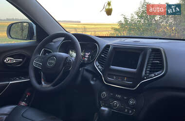 Внедорожник / Кроссовер Jeep Cherokee 2021 в 