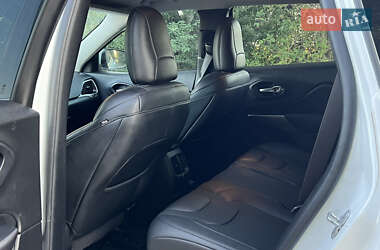 Внедорожник / Кроссовер Jeep Cherokee 2021 в 