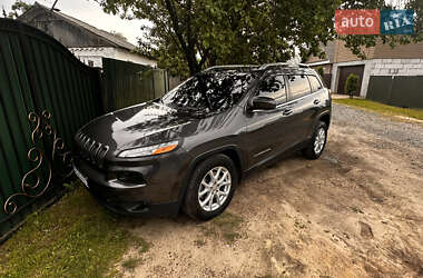 Внедорожник / Кроссовер Jeep Cherokee 2016 в Городне