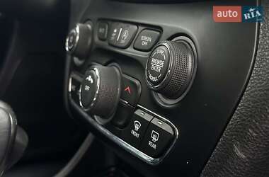 Внедорожник / Кроссовер Jeep Cherokee 2018 в 