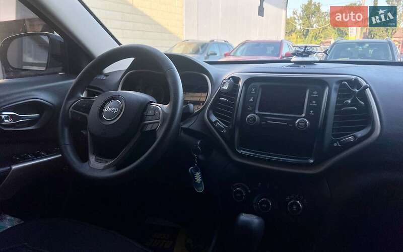 Позашляховик / Кросовер Jeep Cherokee 2017 в Івано-Франківську фото 17 Позашляховик / Кросовер Jeep Cherokee 2017 в Івано-Франківську