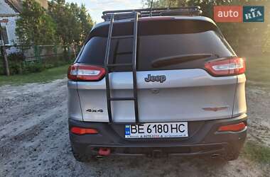 Внедорожник / Кроссовер Jeep Cherokee 2017 в 