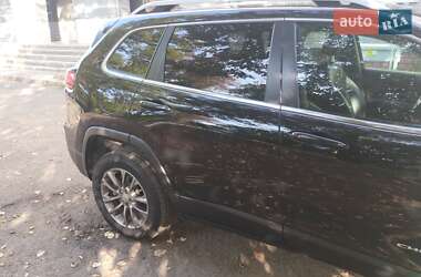 Внедорожник / Кроссовер Jeep Cherokee 2019 в 