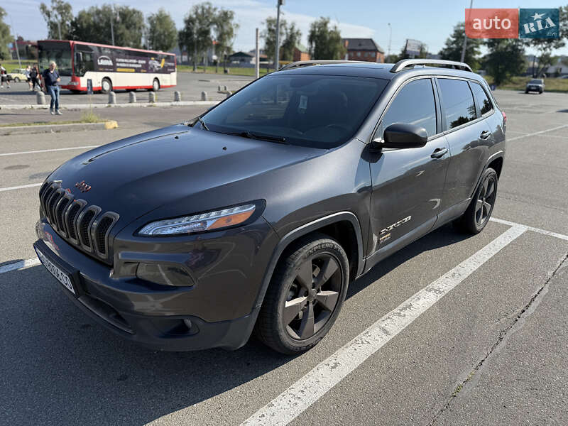 Jeep Cherokee 2016