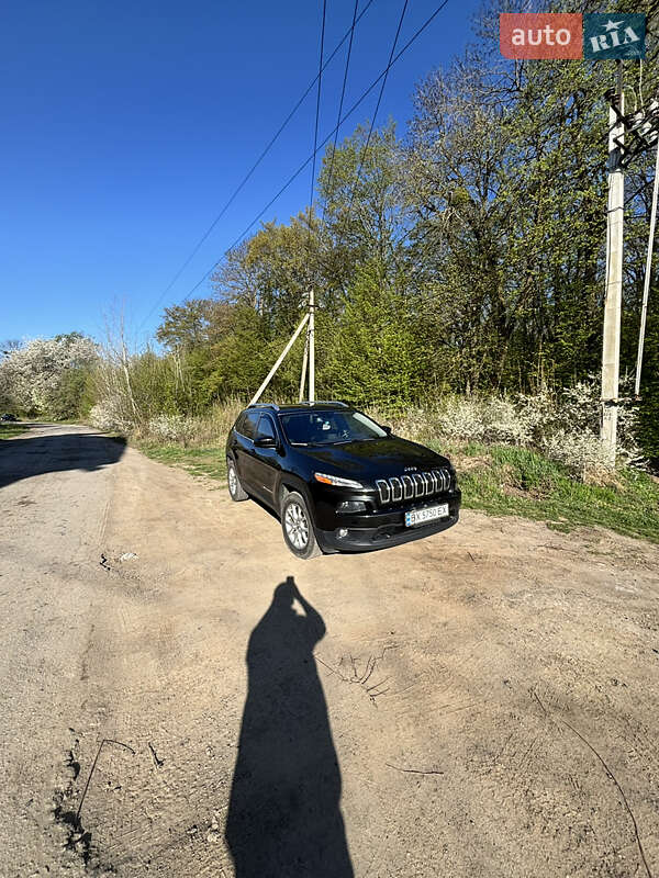 Позашляховик / Кросовер Jeep Cherokee 2015 в Хмельницькому фото 2 Позашляховик / Кросовер Jeep Cherokee 2015 в Хмельницькому