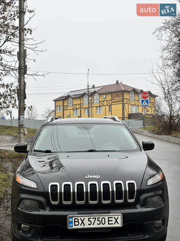 Позашляховик / Кросовер Jeep Cherokee 2015 в Хмельницькому фото 9 Позашляховик / Кросовер Jeep Cherokee 2015 в Хмельницькому