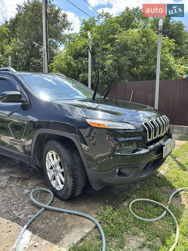 Позашляховик / Кросовер Jeep Cherokee 2015 в Хмельницькому фото 12 Позашляховик / Кросовер Jeep Cherokee 2015 в Хмельницькому