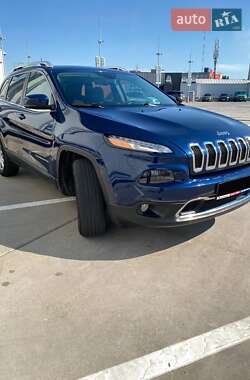 Внедорожник / Кроссовер Jeep Cherokee 2018 в 