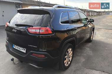 Внедорожник / Кроссовер Jeep Cherokee 2015 в 