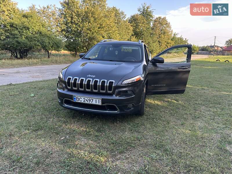 Внедорожник / Кроссовер Jeep Cherokee 2016 в Львове