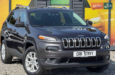 Внедорожник / Кроссовер Jeep Cherokee 2014 в 
