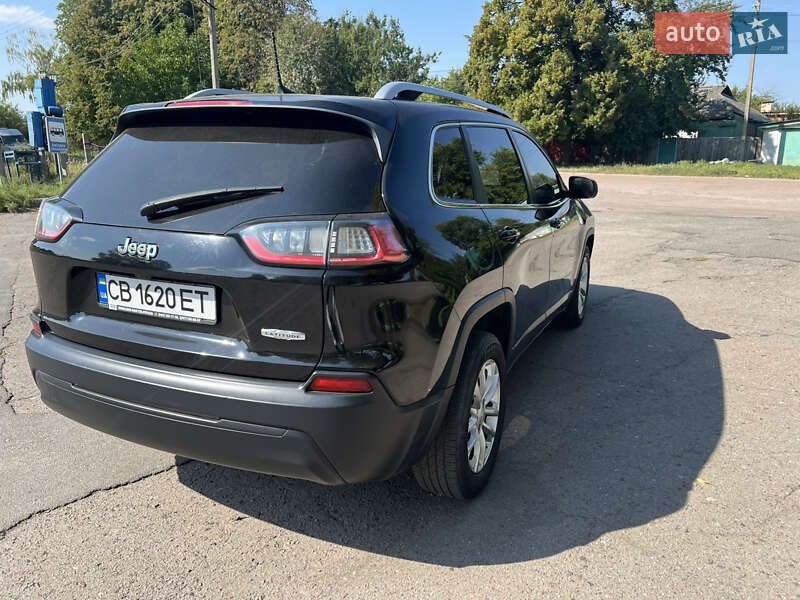 Внедорожник / Кроссовер Jeep Cherokee 2018 в Чернигове