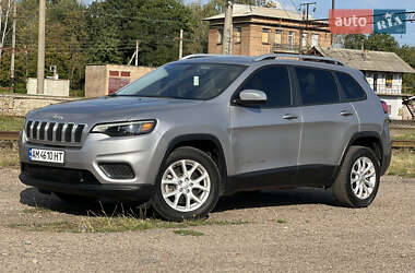 Внедорожник / Кроссовер Jeep Cherokee 2020 в 