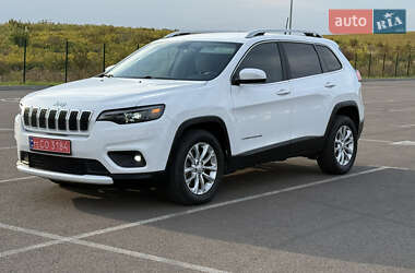 Позашляховик / Кросовер Jeep Cherokee 2019 в 