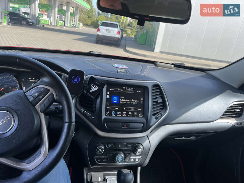 Позашляховик / Кросовер Jeep Cherokee 2015 в Одесі