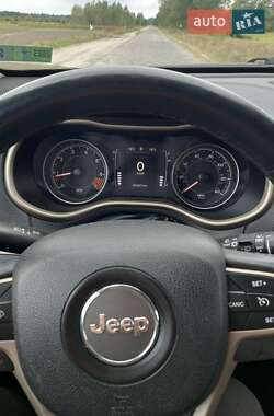 Позашляховик / Кросовер Jeep Cherokee 2014 в Рівному