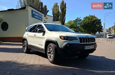 Внедорожник / Кроссовер Jeep Cherokee 2019 в Киеве
