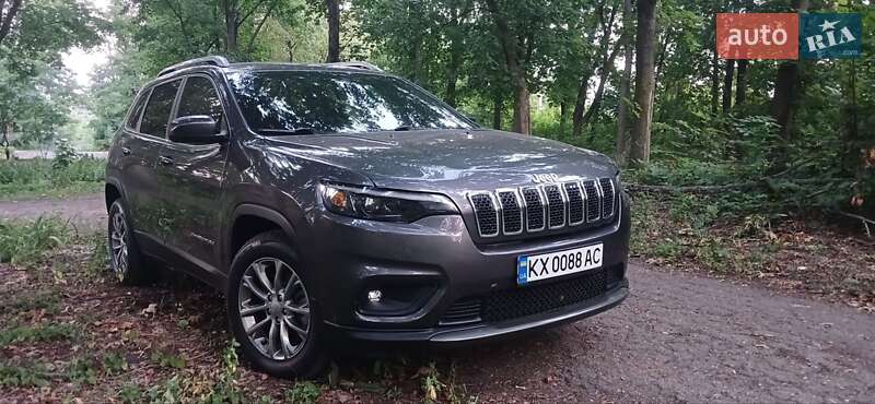 Внедорожник / Кроссовер Jeep Cherokee 2018 в Харькове