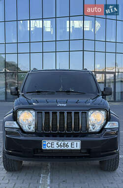 Внедорожник / Кроссовер Jeep Cherokee 2010 в Черновцах