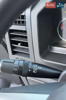 Внедорожник / Кроссовер Jeep Cherokee 2010 в 