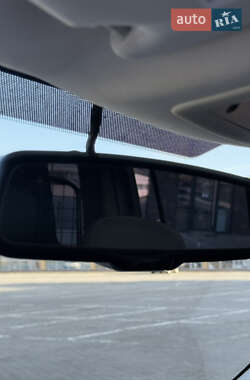 Внедорожник / Кроссовер Jeep Cherokee 2010 в 