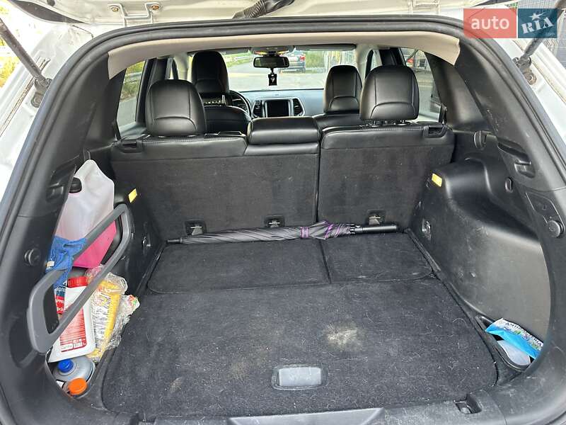 Внедорожник / Кроссовер Jeep Cherokee 2017 в Киеве фото 3 Внедорожник / Кроссовер Jeep Cherokee 2017 в Киеве