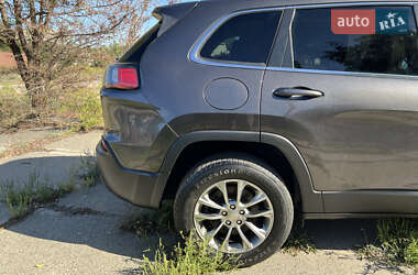 Внедорожник / Кроссовер Jeep Cherokee 2018 в 