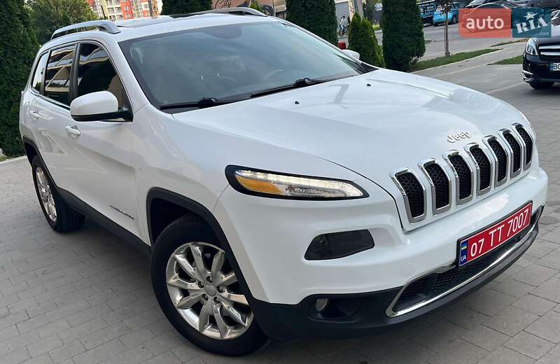 Внедорожник / Кроссовер Jeep Cherokee 2016 в Ужгороде