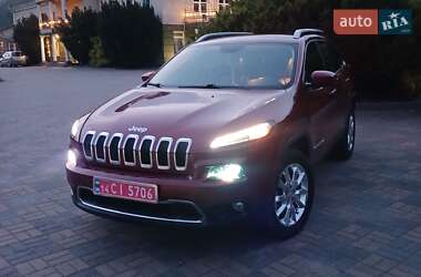 Внедорожник / Кроссовер Jeep Cherokee 2016 в 