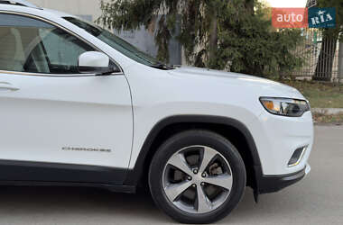 Внедорожник / Кроссовер Jeep Cherokee 2019 в 