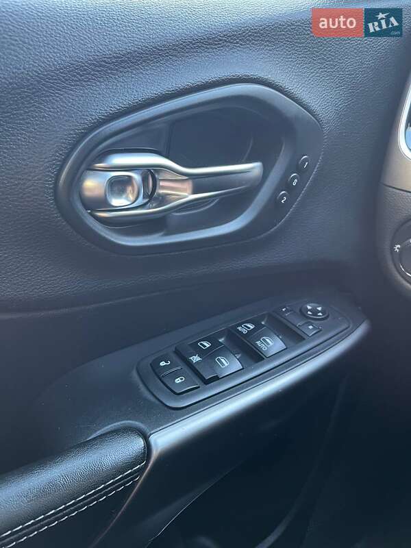 Позашляховик / Кросовер Jeep Cherokee 2018 в Києві