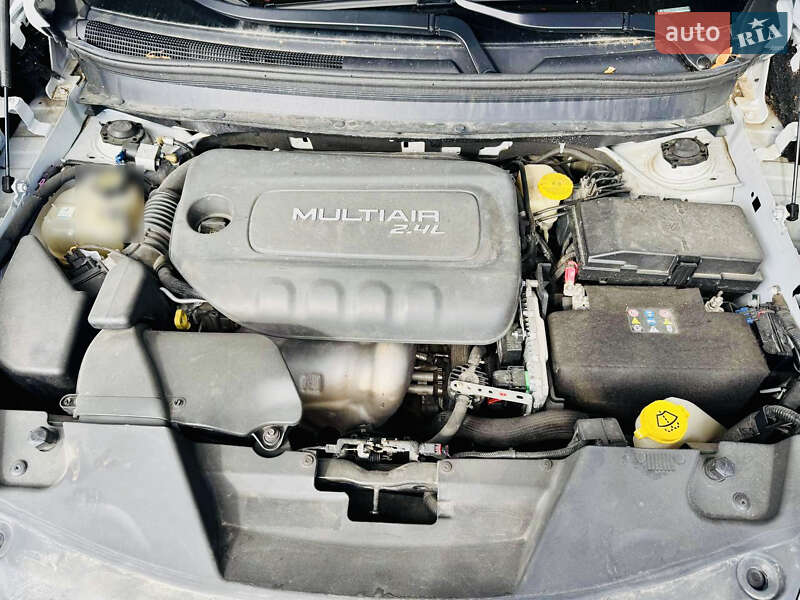 Позашляховик / Кросовер Jeep Cherokee 2013 в Львові