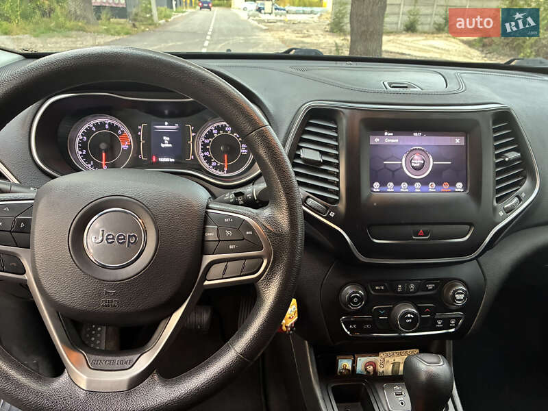 Позашляховик / Кросовер Jeep Cherokee 2018 в Ворзелі фото 13 Позашляховик / Кросовер Jeep Cherokee 2018 в Ворзелі