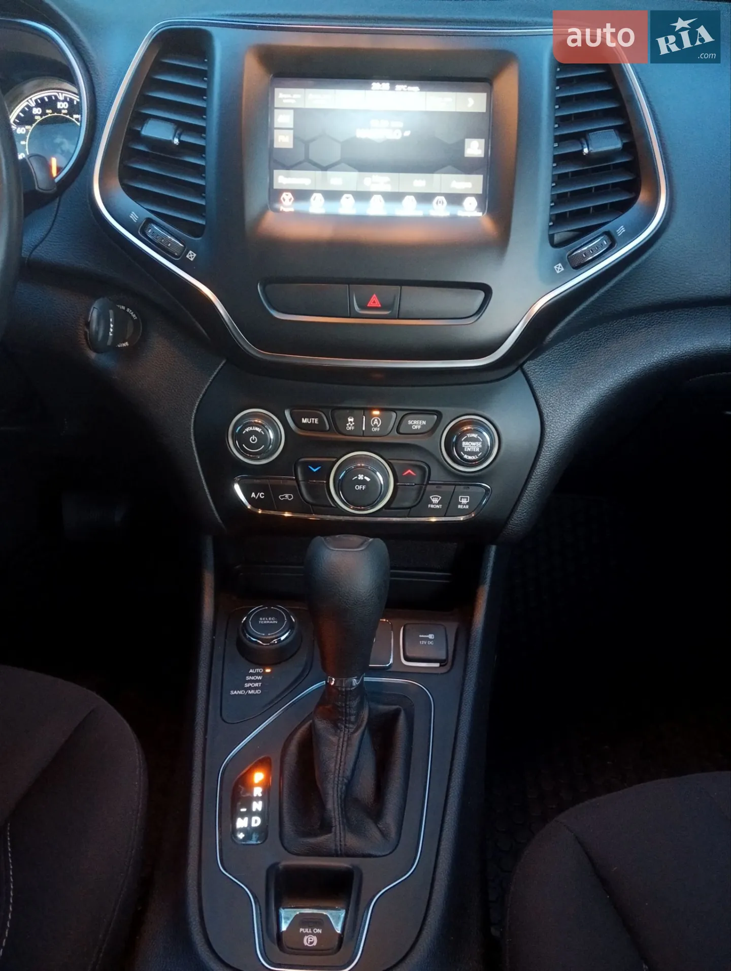 2020 Jeep Cherokee - мініатюра 9