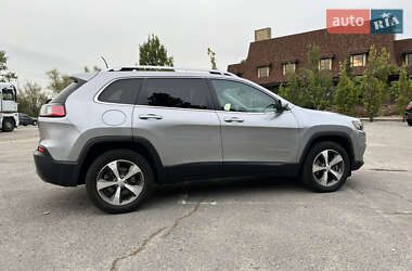 Внедорожник / Кроссовер Jeep Cherokee 2020 в 