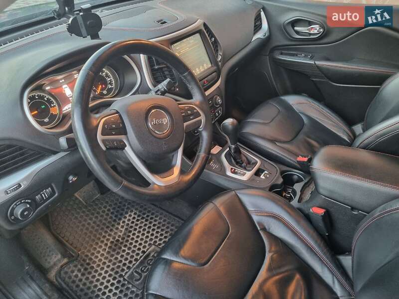 Позашляховик / Кросовер Jeep Cherokee 2015 в Києві фото 5 Позашляховик / Кросовер Jeep Cherokee 2015 в Києві