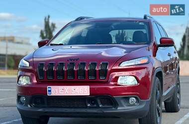 Внедорожник / Кроссовер Jeep Cherokee 2016 в 