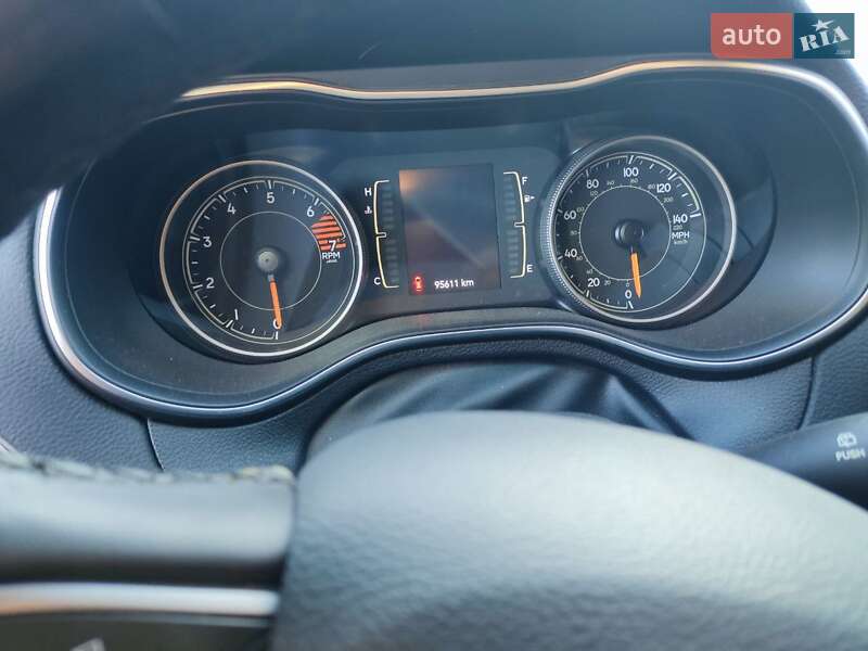 Внедорожник / Кроссовер Jeep Cherokee 2018 в Полтаве