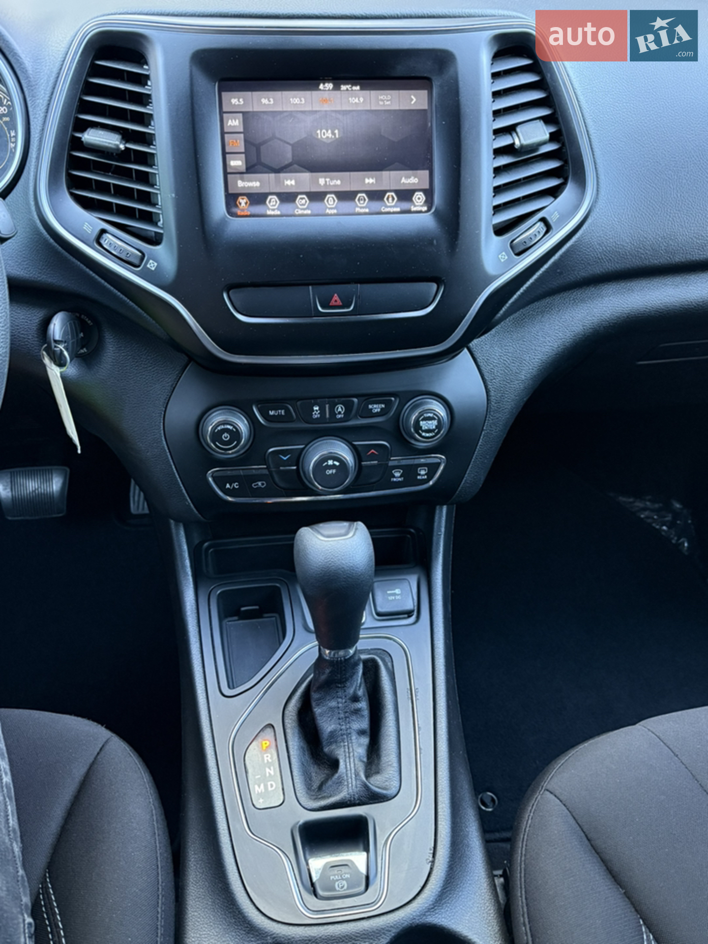 2020 Jeep Cherokee - мініатюра 26