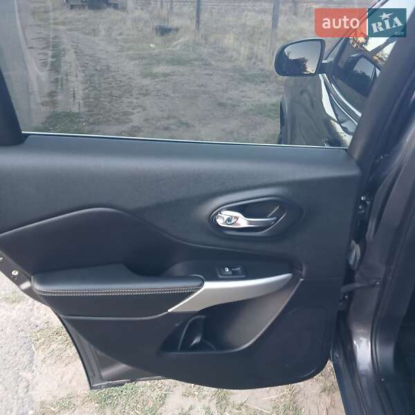 Внедорожник / Кроссовер Jeep Cherokee 2018 в Одессе