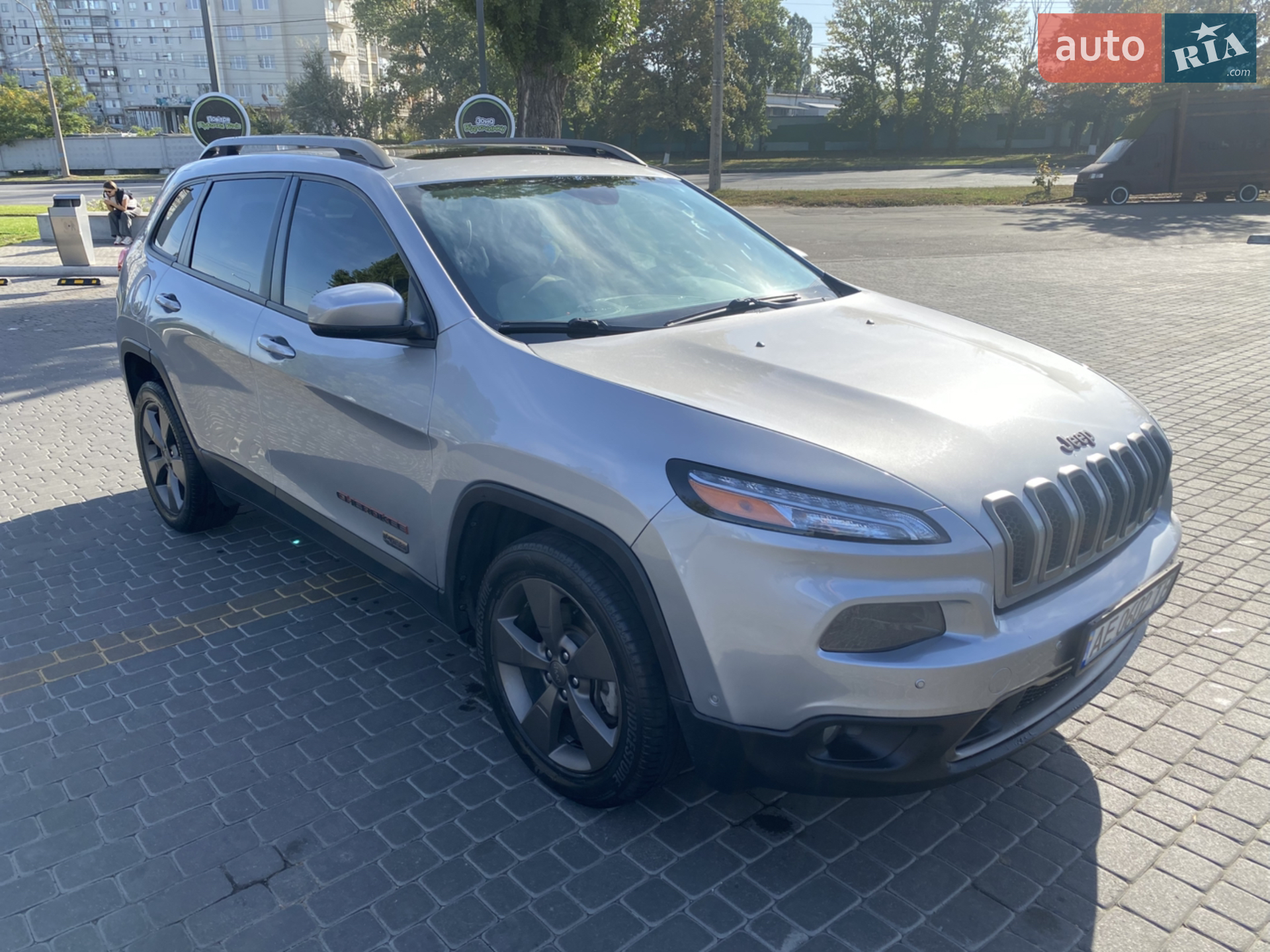 2016 Jeep Cherokee - мініатюра 2